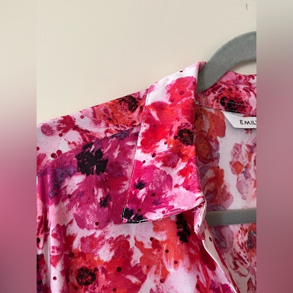 Floral Button Down Shirt - Red and Pink Gold Buttons - Picture 7 of 16